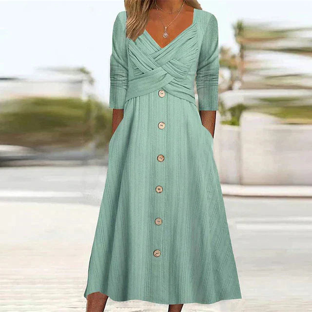 Chic and Sophisticated Summer Dress